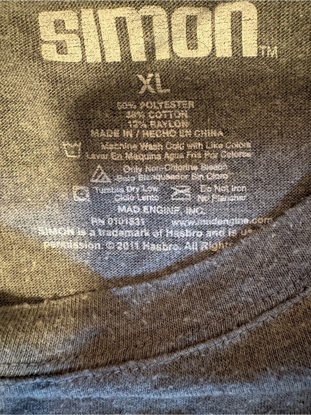 🕹️VINTAGE Hasbro Simon Graphic Tee🕹️ - Picture 4 of 6